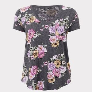Torrid Size 3 Floral V Neck Tee